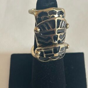 Vintage Tiki Polynesian Black and Gold movement Statement Knuckle Ring